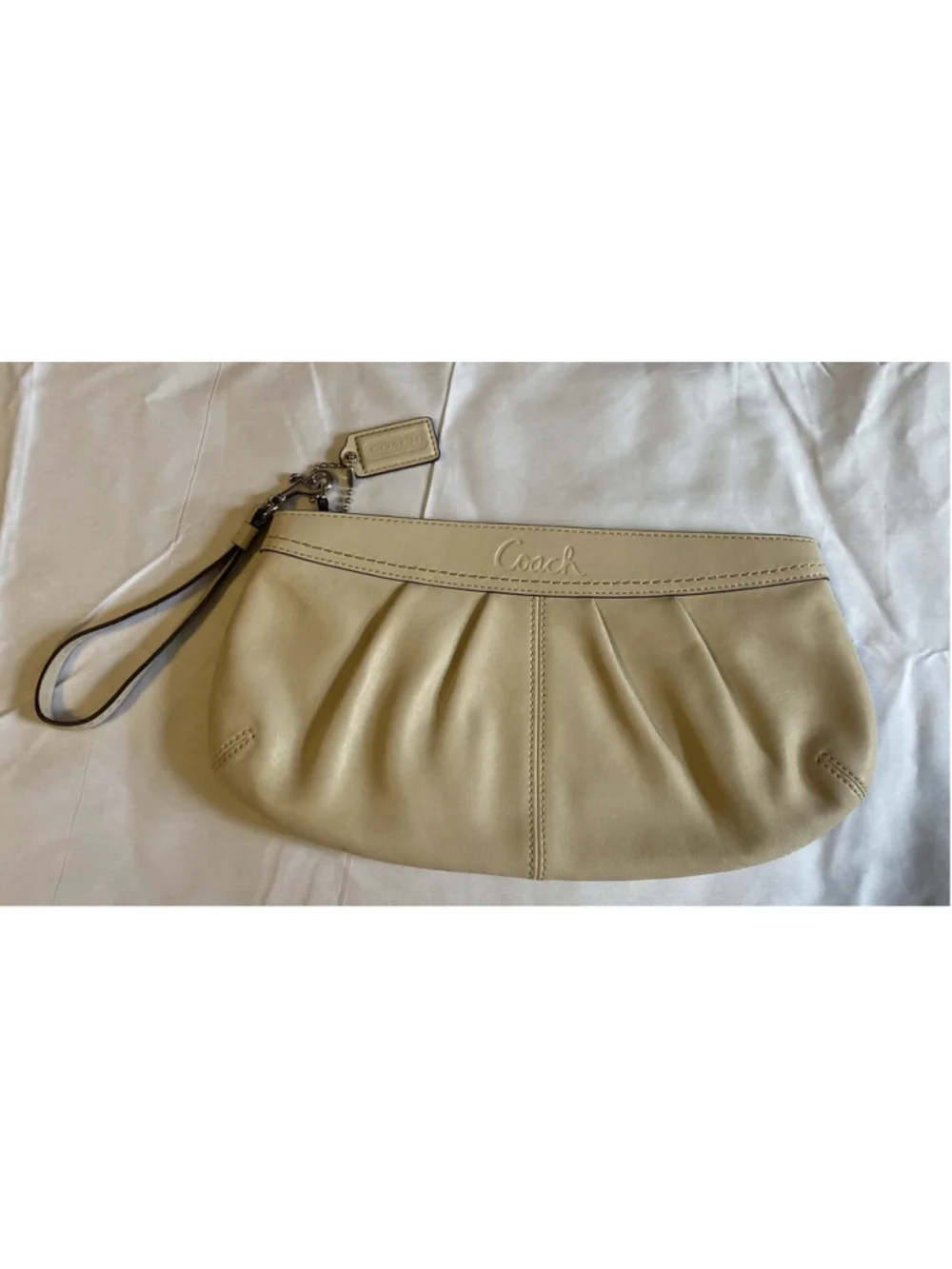 Vintage Coach Legacy Bone Cream Leather Clutch Wristlet
